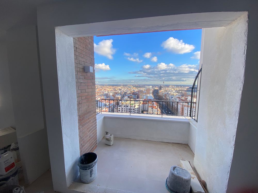 Avenida de America V image 1