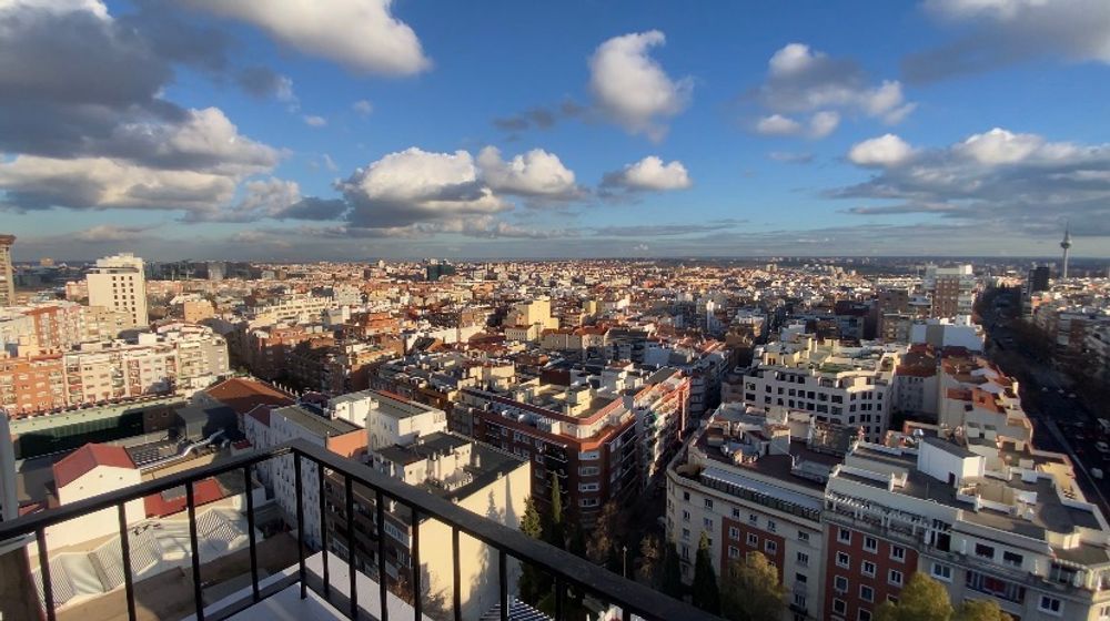 Avenida de America V image 3