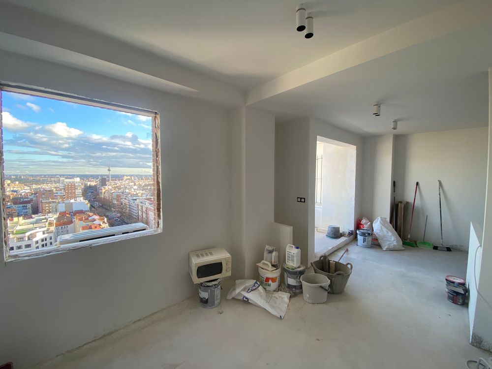 Avenida de America V image 2